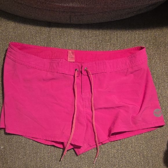 Roxy Fuchsia Athletic Shorts - Picture 1 of 4